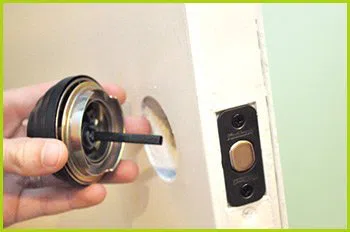 Expert Locksmith Services Philadelphia, PA 215-716-7243 - 12-changing-locks